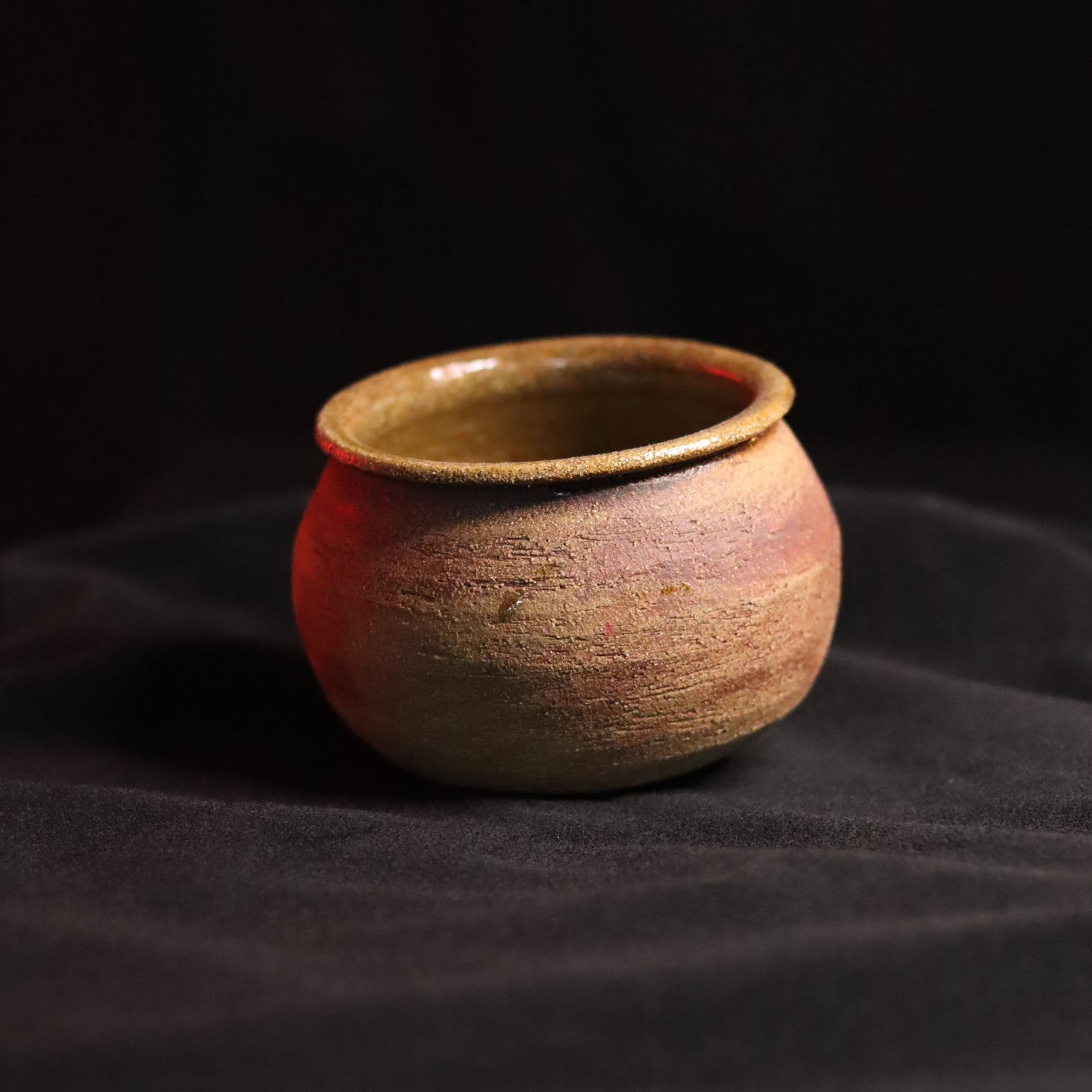 Plain Foraging Pot #8