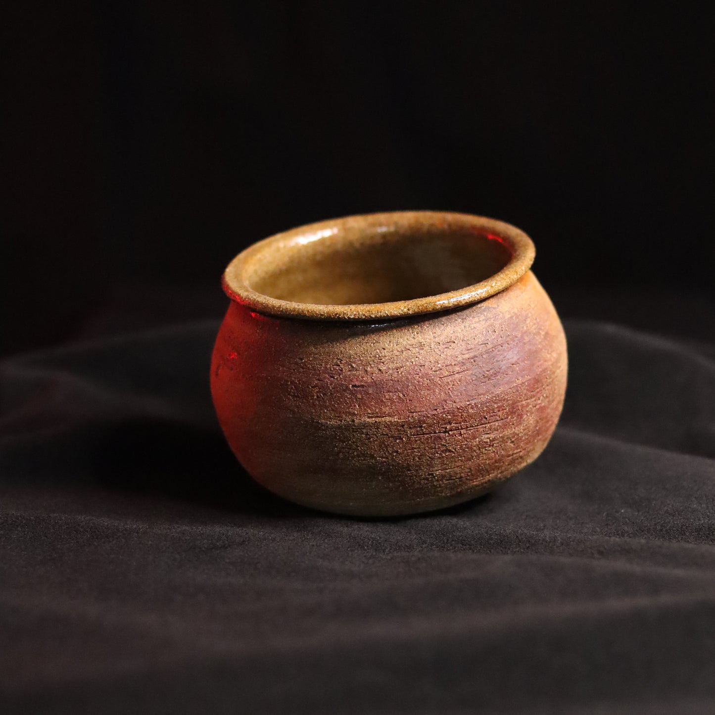 Plain Foraging Pot #8